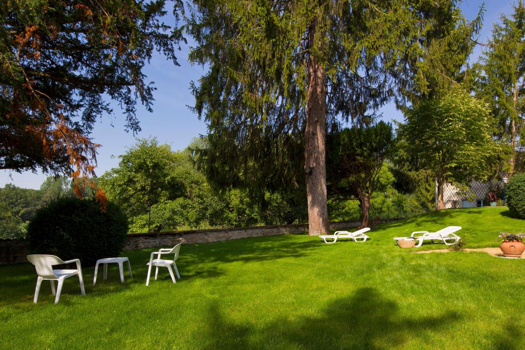 Logis Hostellerie La Chaumiere Arsonval Exterior photo